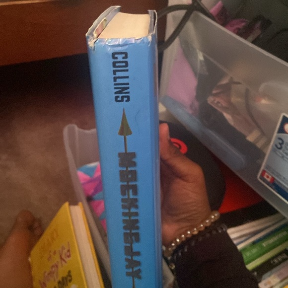 Mockingjay book - Picture 3 of 4